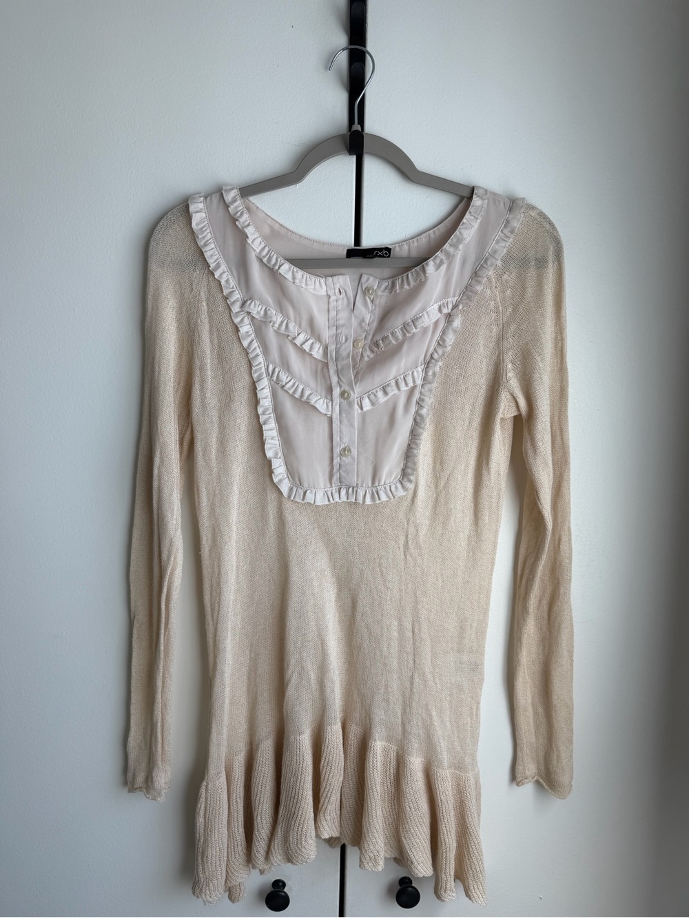 Women’s Cream Ruffle-Trim Knit Top